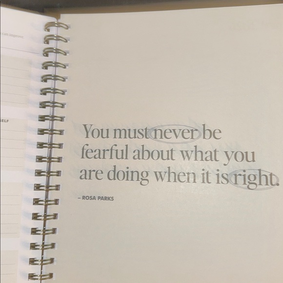 The Everygirl 2026 Lavender Planning Calendar - Picture 9 of 11